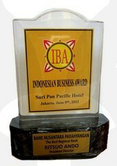 Predikat pertama untuk kategori Best Regional Bank Indonesian Business Award & Top Product 2012